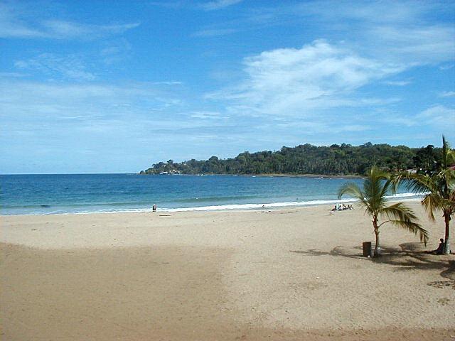فندق Roca Mar Playa Bonita بويرتو ليمون المظهر الخارجي الصورة